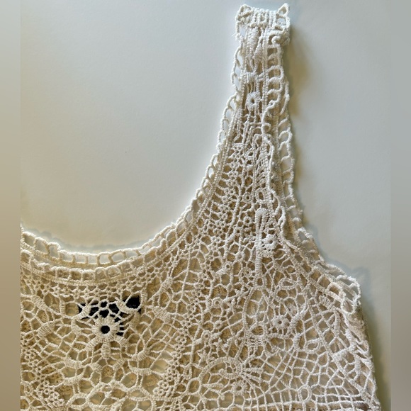 American Eagle Lace Crochet Tiered Cream Tank Top Size Small - Picture 4 of 9